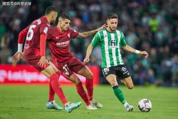 IM体育网页版登录入口-里昂球队赛季票价调整，球迷吁免费入场的简单介绍