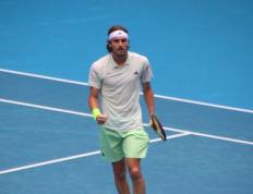 IM体育注册链接-意大利网球队逆转法国网球队，西西帕斯制霸全场