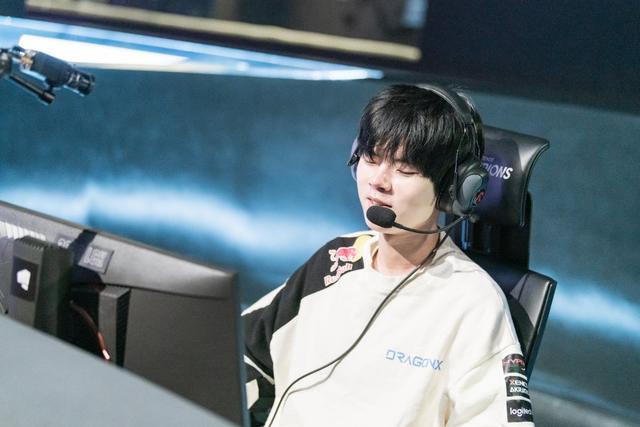 IM体育注册链接-SHR翻盘DRX，Crisp制霸全场的简单介绍