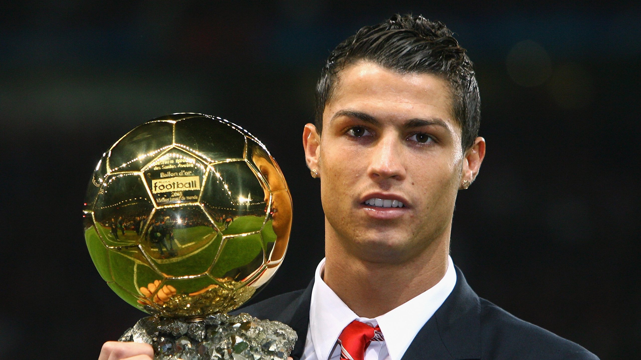 IM体育注册链接-开罗的黄昏与拉各斯的黎明，当迪马利亚的弧线划过非洲足球的天际线