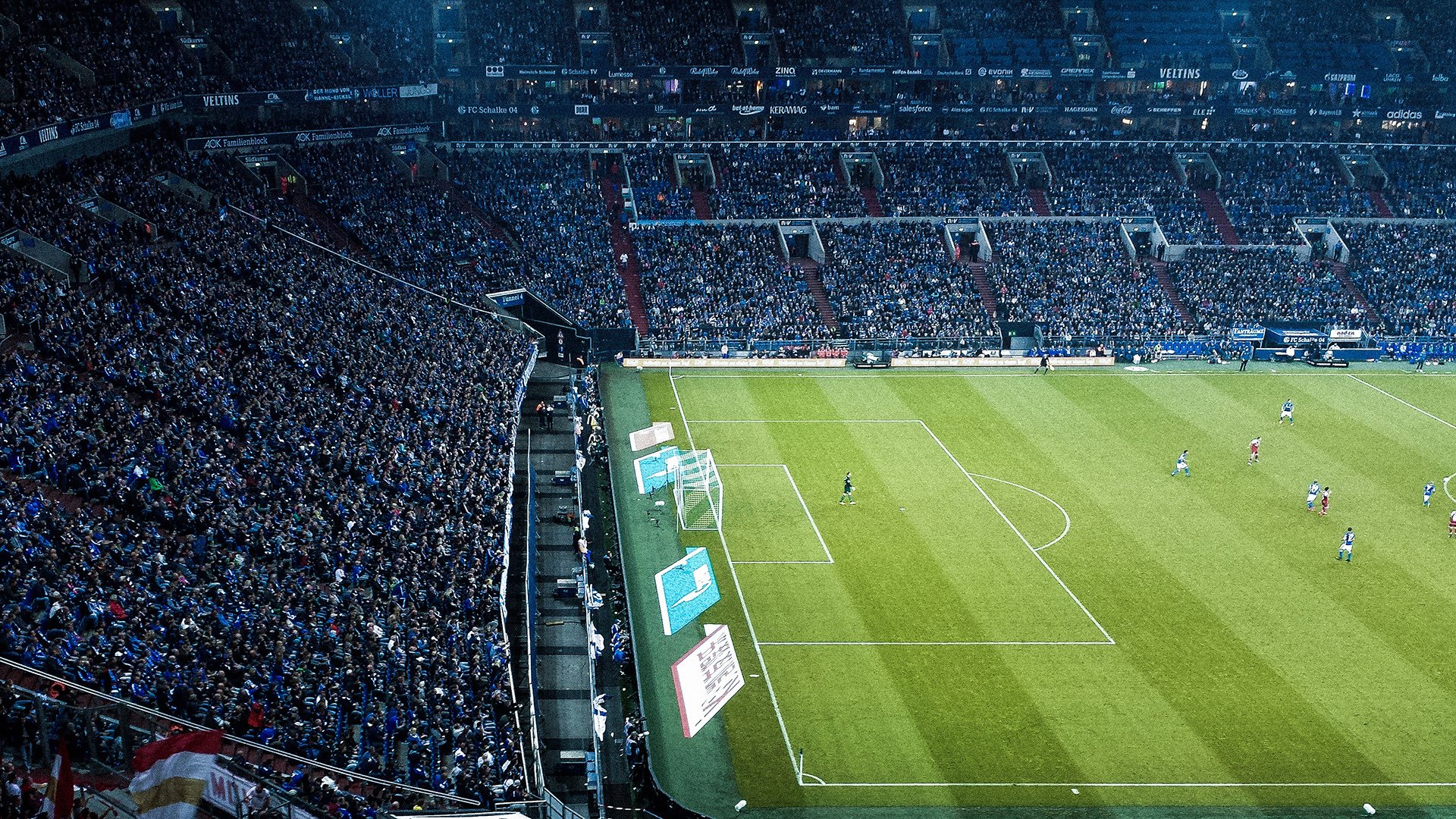 IM体育官方网站-范弗利特赛后评分拉满背后,雄鹿式篮球哲学如何碾压辽宁队?