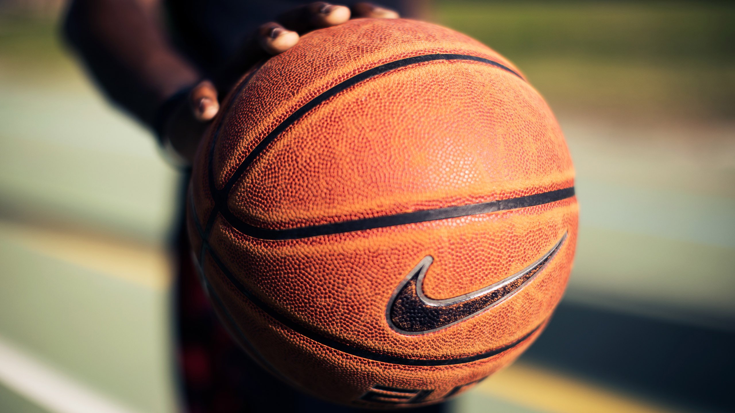 IM体育动画直播通道-当CBA遇上NBA，新疆队与马刺的跨洋对决，布克用完美表现书写唯一传奇